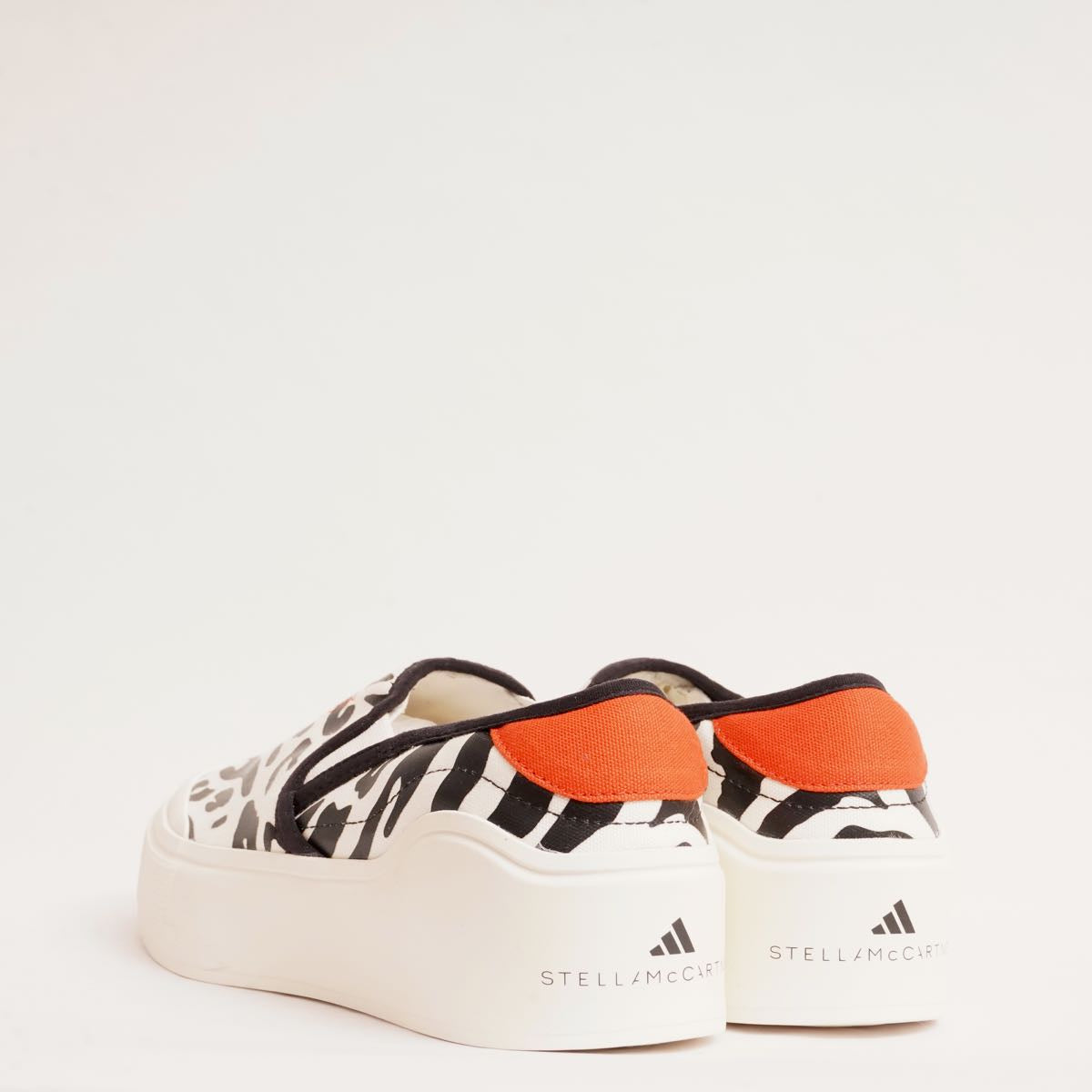 adidas by Stella McCartney COURT レオパード柄 スリッポン adidas by Stella McCartney COURT レオパード柄 スリッポン