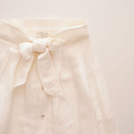 画像をギャラリービューアに読み込む, ヴィンス ホワイト ビッグリボン ロングボタンスカート VINCE WHITE BIG-RIBBON LONG BUTTON SKIRT WOMENS