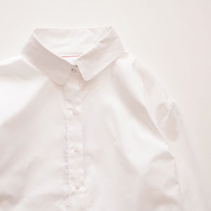 【再入荷】KARL LAGERFELD PARIS カールラガーフェルド ホワイト ボタンスリーブシャツ ポプリンブラウス WHITE BUTTON SLEEVE POPLIN BLOUSE WOMEN