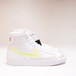 画像をギャラリービューアに読み込む, ナイキ ブレーザー '77 エッセンシャル ホワイトレザー ボルトイエロースウッシュ ブレイザー NIKE BLAZER MID ‘77 WHITE LEATHER VOLT SNEAKERS WOMENS