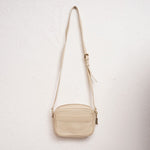 画像をギャラリービューアに読み込む, J.CREW ジェークルー アイボリー ペブルドレザーカメラバッグ PEBBLED LEATHER CAMERA BAG