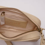 画像をギャラリービューアに読み込む, J.CREW ジェークルー アイボリー ペブルドレザーカメラバッグ PEBBLED LEATHER CAMERA BAG