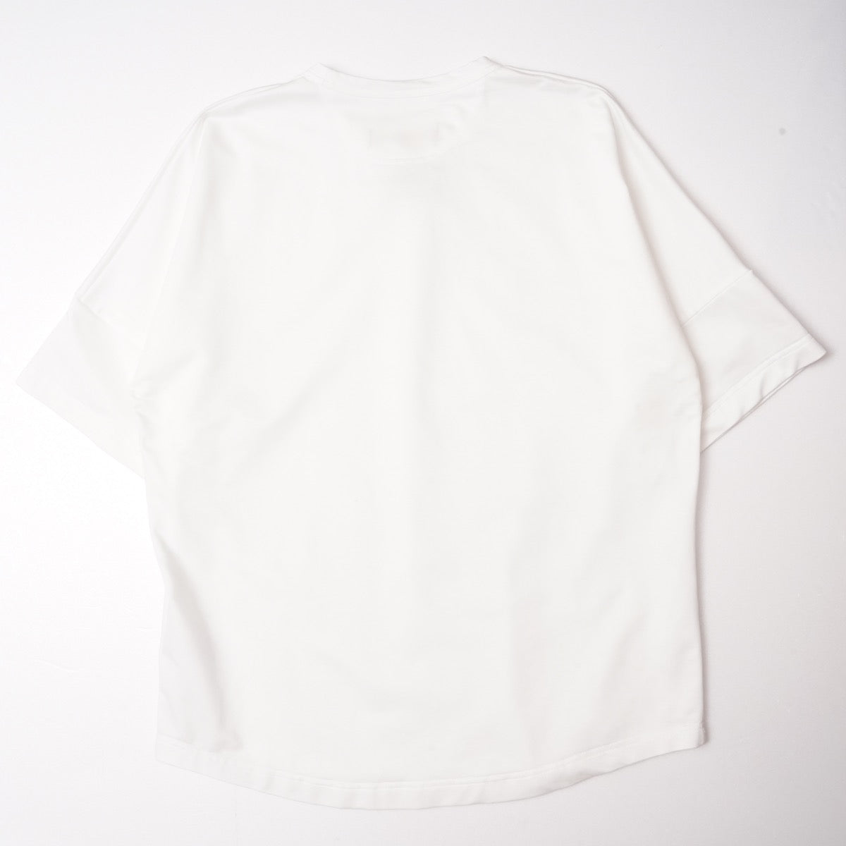 アドラーブル ホワイト ビッグシルエット クルーネック Tシャツ ドロップショルダー ADOLUVLE WHITE CREW-NECK TEE DROP-SHOULDER