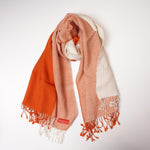 画像をギャラリービューアに読み込む, アドラーブル アルパカストール オフホワイト オレンジ ADOLUVLE QUADRANT ORANGE OFF ALPACA 100% SHAWL