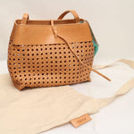 画像をギャラリービューアに読み込む, KARA カラ ベジタブルタンニング レザー バッグ ショルダーバッグ KARA VEGETABLE TANNED LEATHER BAG WOMENS