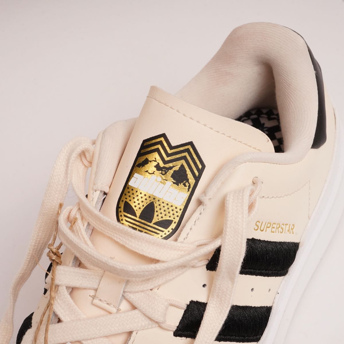 【WOMEN】ADIDAS SUPERSTAR BONEGA