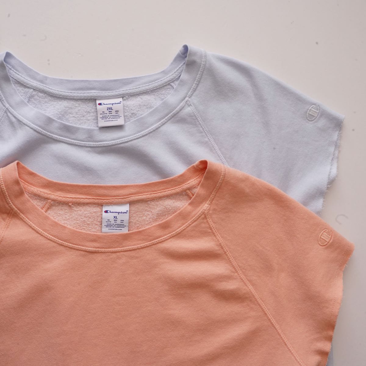 【WOMEN】Champion Cut-off Sweatshirt