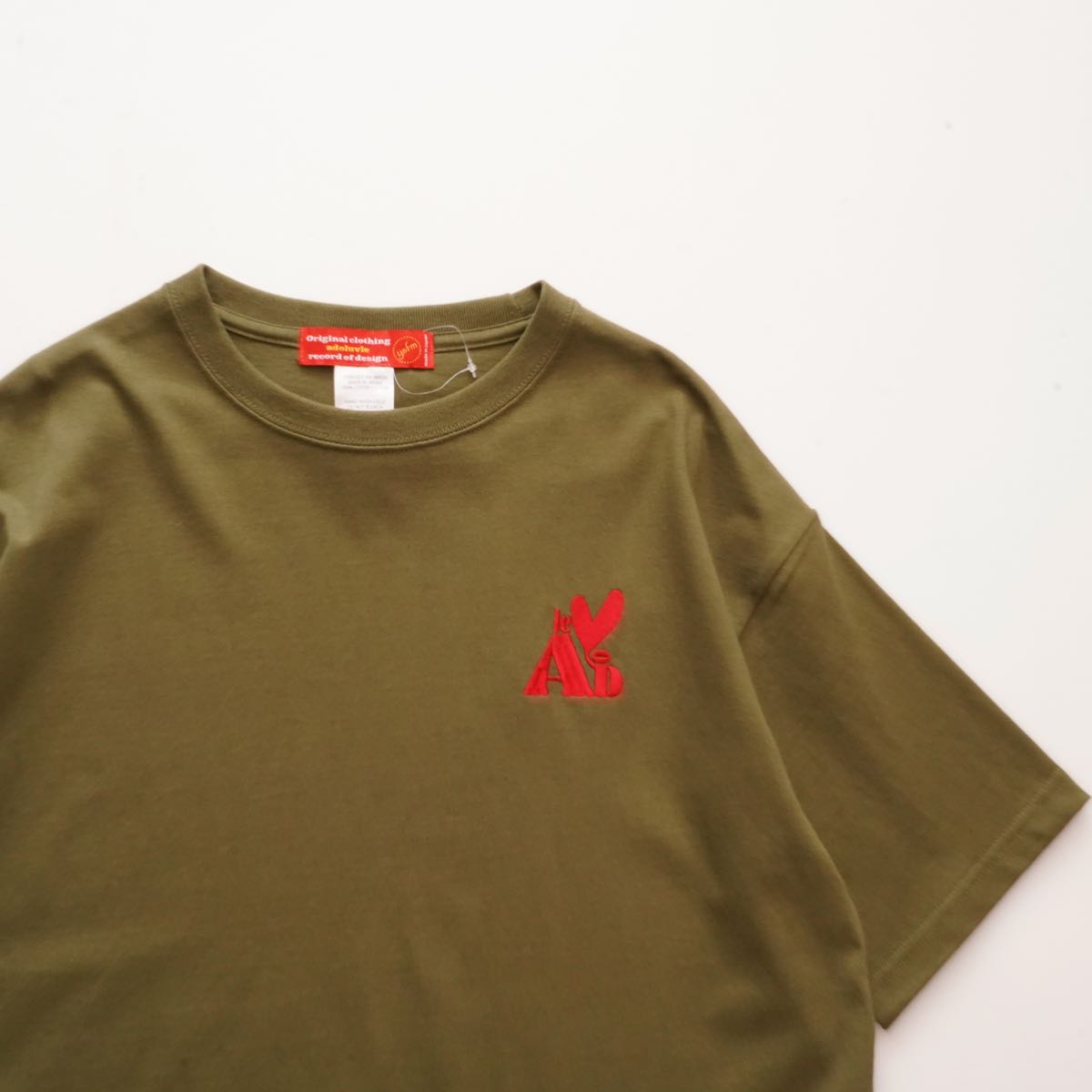 【MEN & WOMEN】ADOLUVLE LOGO TEE GREEN
