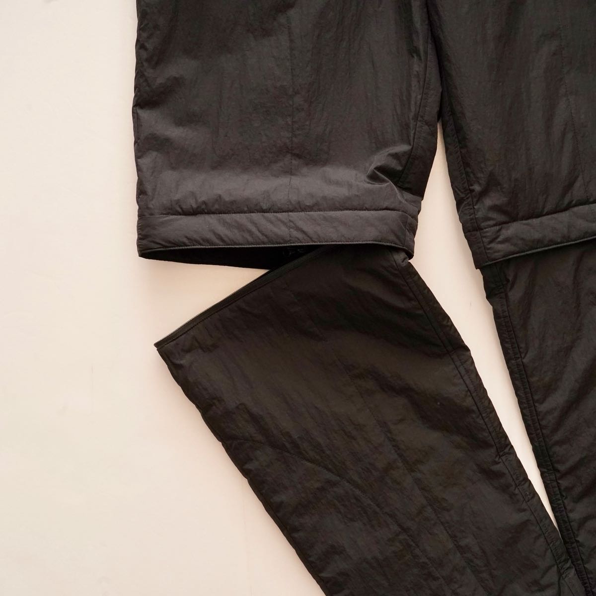 【MEN】 MAGNLENS PUFFER PANTS