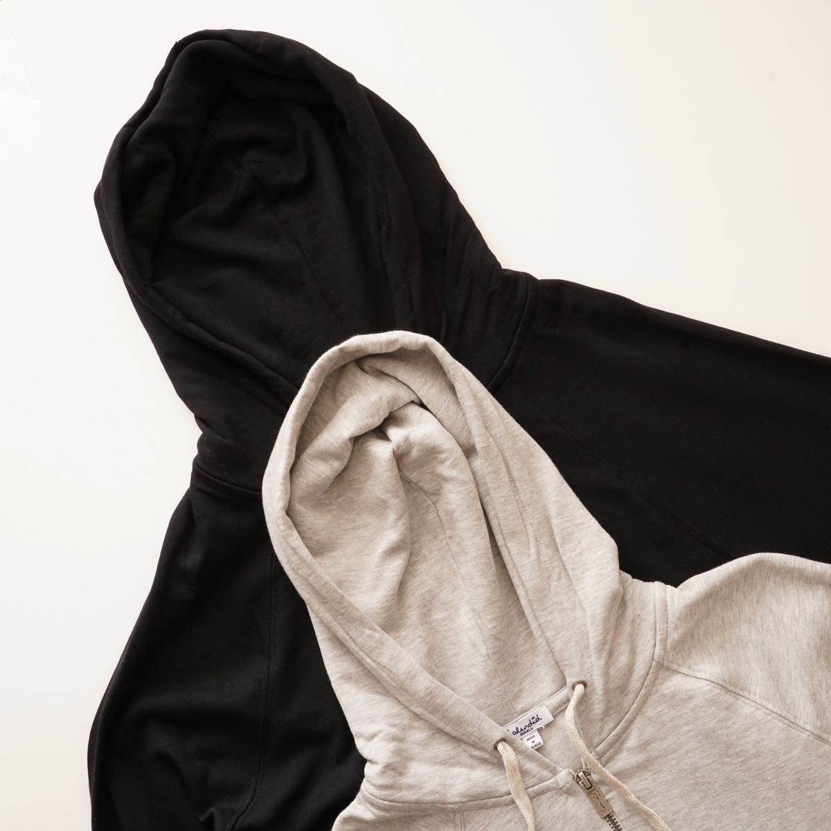 【WOMEN】Splendid Zip Hoodie
