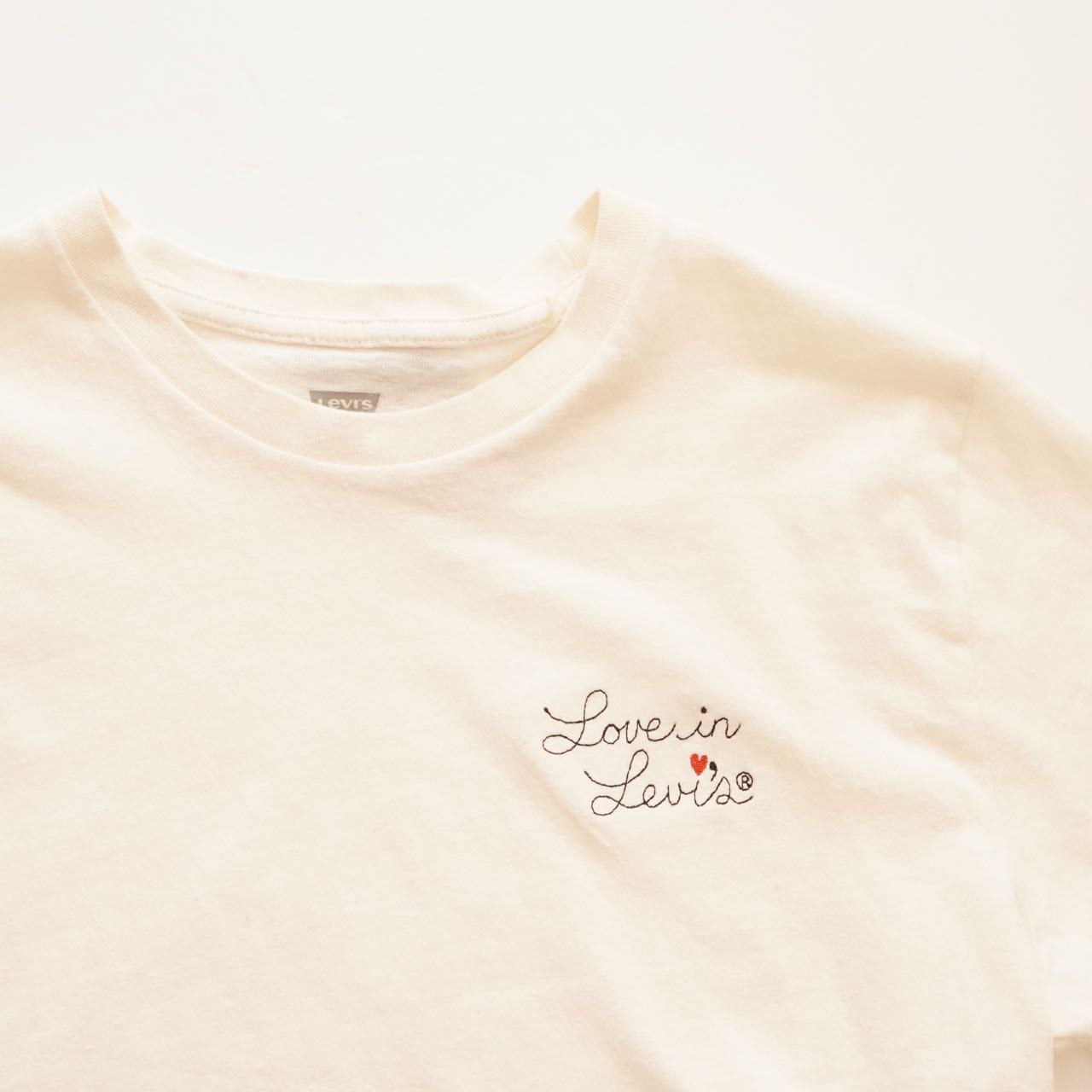 【WOMEN】LEVI'S Embroidery Tee