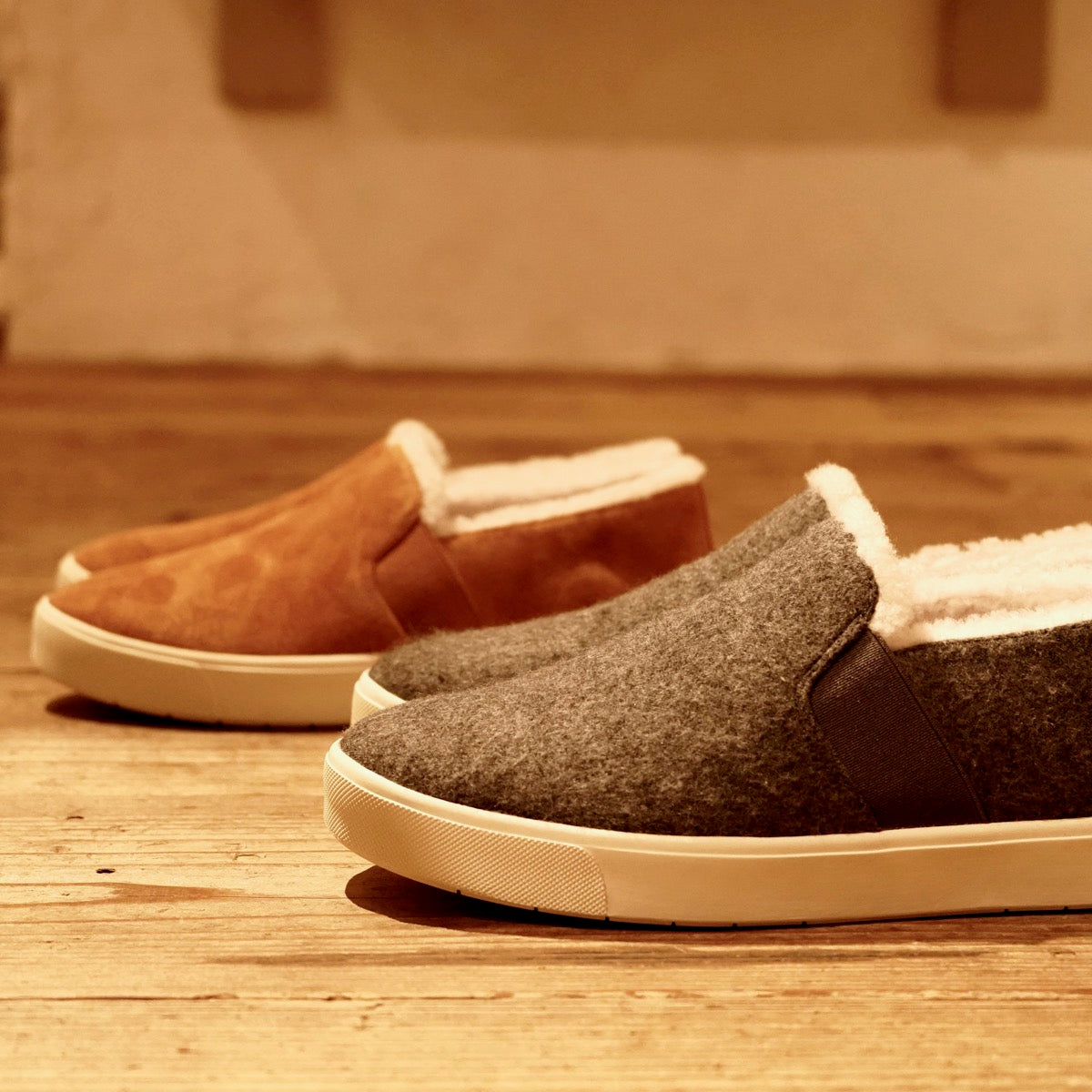 【WOMEN】Vince. Slip-on Sneakers