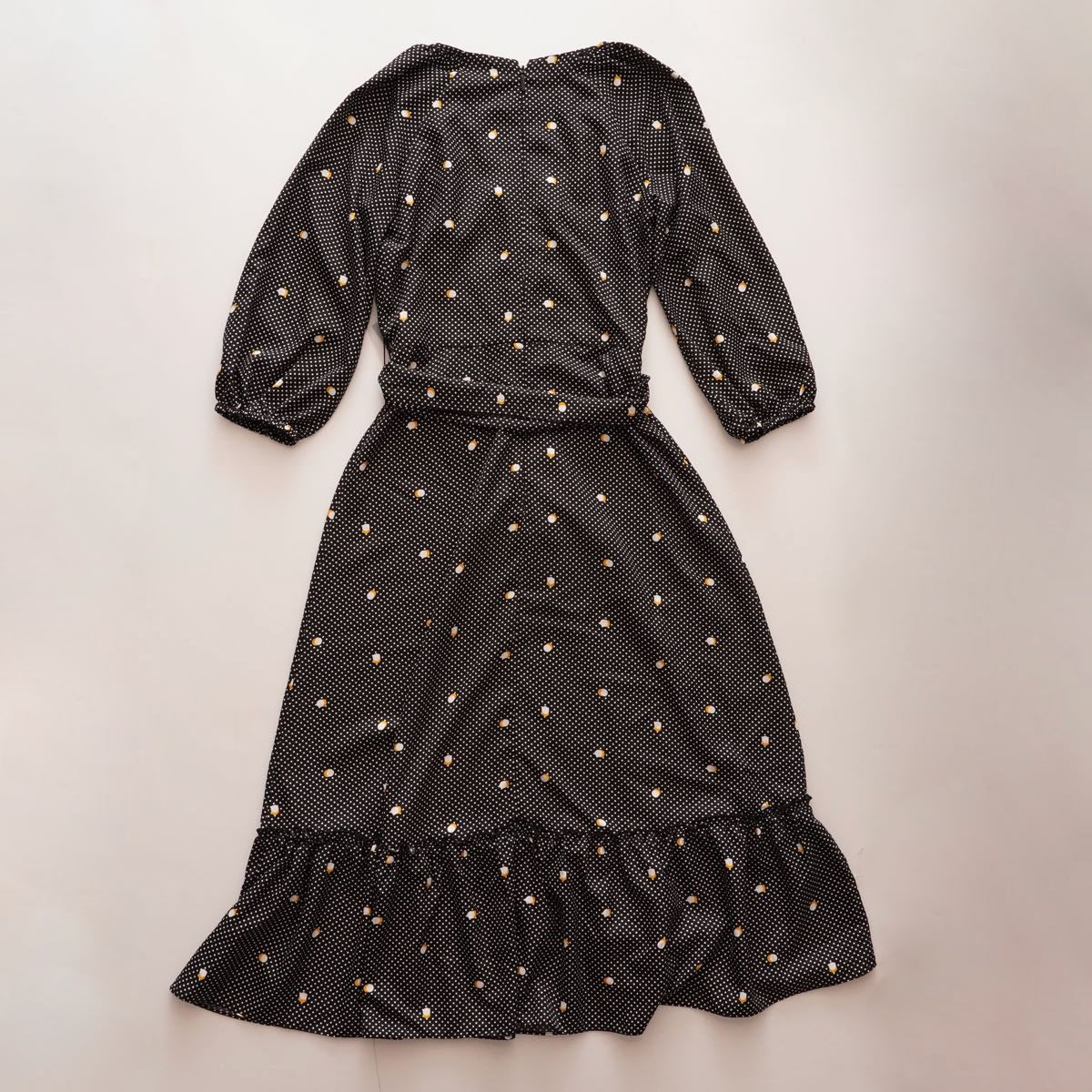 KARL LAGERFELD PARIS カールラガーフェルド ブラック ドット柄 Vネックワンピース ドレス BLACK DOTS V-NECK DRESS WOMEN