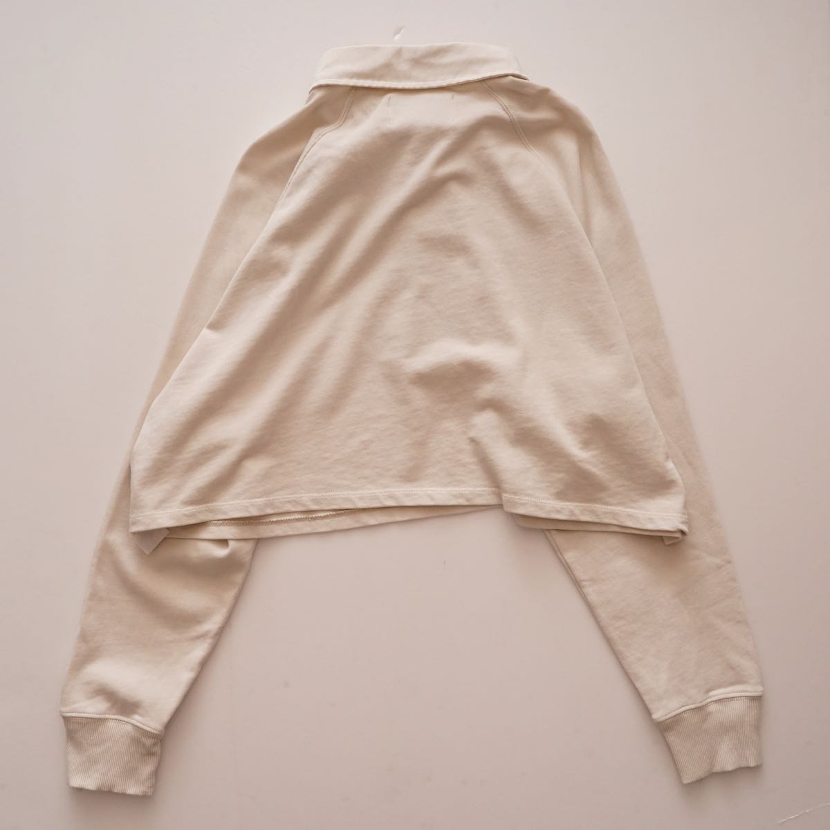 CK カルバンクライン オフホワイト 長袖 ショート丈 ラグラン 3Bシャツ ポロカットソー CALVIN KLEIN OFF-WHITE LONG-SLEEVE SHORT POLO WOMENS