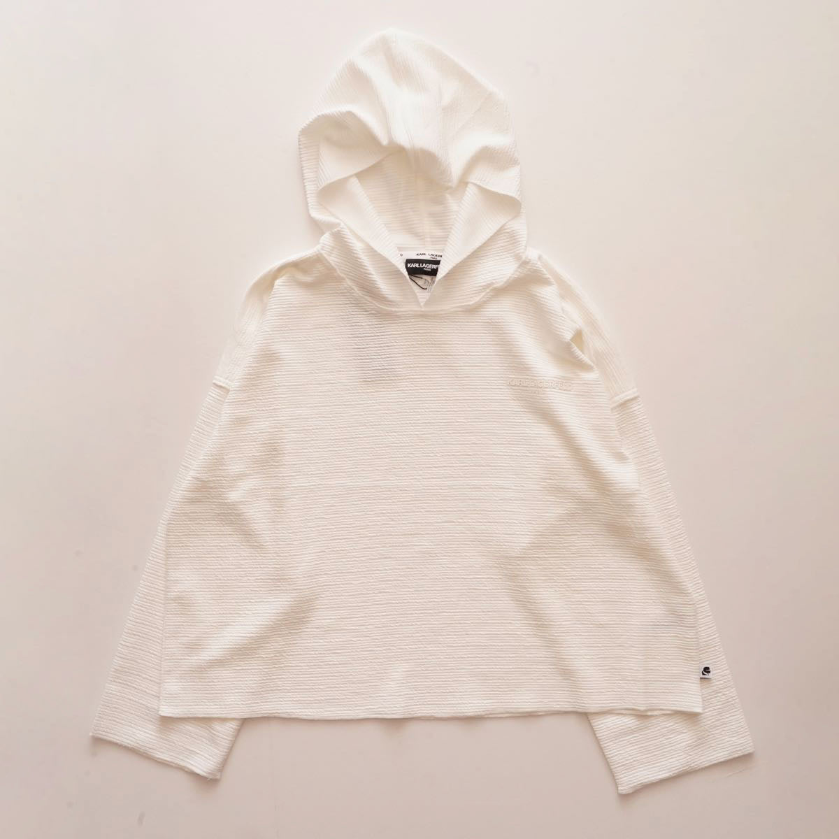 KARL LAGERFELD PARIS カールラガーフェルド ホワイト プリーツ リラックスフィット フーディ WHITE PLEATS RELAXED HOODIE WOMEN