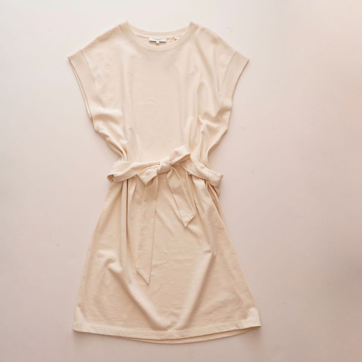 ヴィンス ビンス アイボリー タイウエスト ワンピース フレンチスリーブ ドレス VINCE IVORY TIE WAIST FRENCH SLEEVE DRESS WOMEN