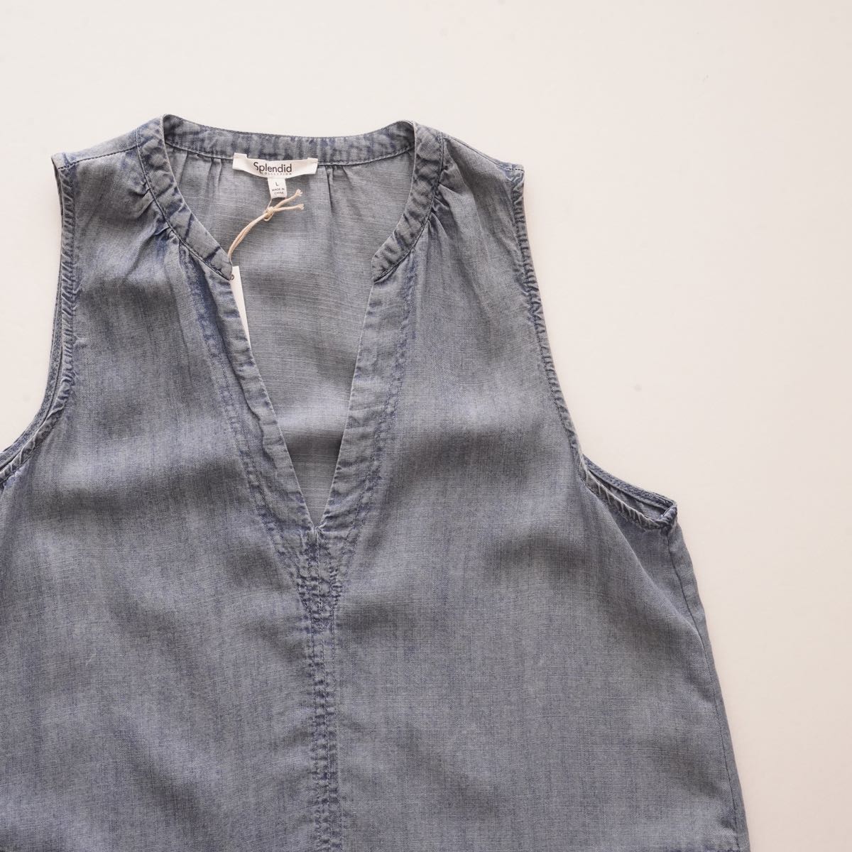 スプレンディッド  ライトインディゴ リヨセル Vネック ノースリーブ ワンピース ドレス  SPLENDID LIGHT INDIGO LYOCELL V-NECK SLEEVELESS DRESS WOMENS