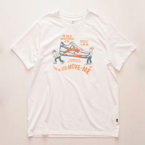 ナイキ ホワイト NIKE MOVING CO. ヘヴィー プリントTシャツ NIKE WHITE HEAVY PRINT TEE MEN