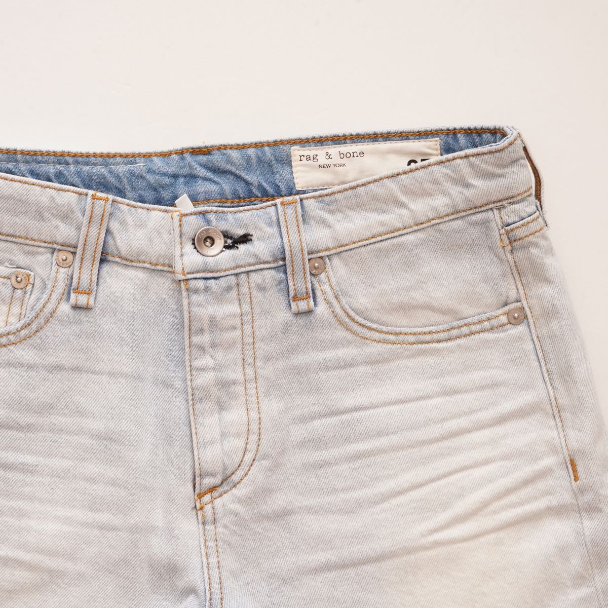 ラグアンドボーン ローライズ ライトインディゴ デニムショートパンツ ショーツ RAG&BONE LIGHT INDIGO LOW-RISE DENIM 「DRE」SHORT PANTS WOMEN