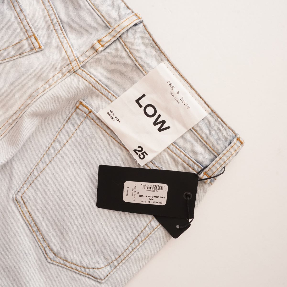 ラグアンドボーン ローライズ ライトインディゴ デニムショートパンツ ショーツ RAG&BONE LIGHT INDIGO LOW-RISE DENIM 「DRE」SHORT PANTS WOMEN