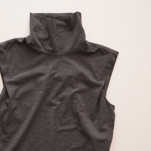 KARL LAGERFELD PARIS カールラガーフェルド チャコールグレー ノースリーブ ワンピース ドレス CHARCOAL GRAY SLEEVELESS DRESS WOMEN