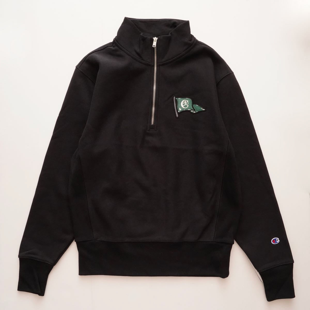 チャンピオン ブラック ランタグフラグ ワンポイントワッペン ハーフジップ スウェット CHAMPION BLACK RUN-TAG FLAG HALF-ZIP SWEAT MENS