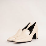 画像をギャラリービューアに読み込む, KARL LAGERFELD PARIS カールラガーフェルド アイボリー レザー ヒールローファー IVORY LEATHER PENELOPE HEELED LOAFER WOMEN
