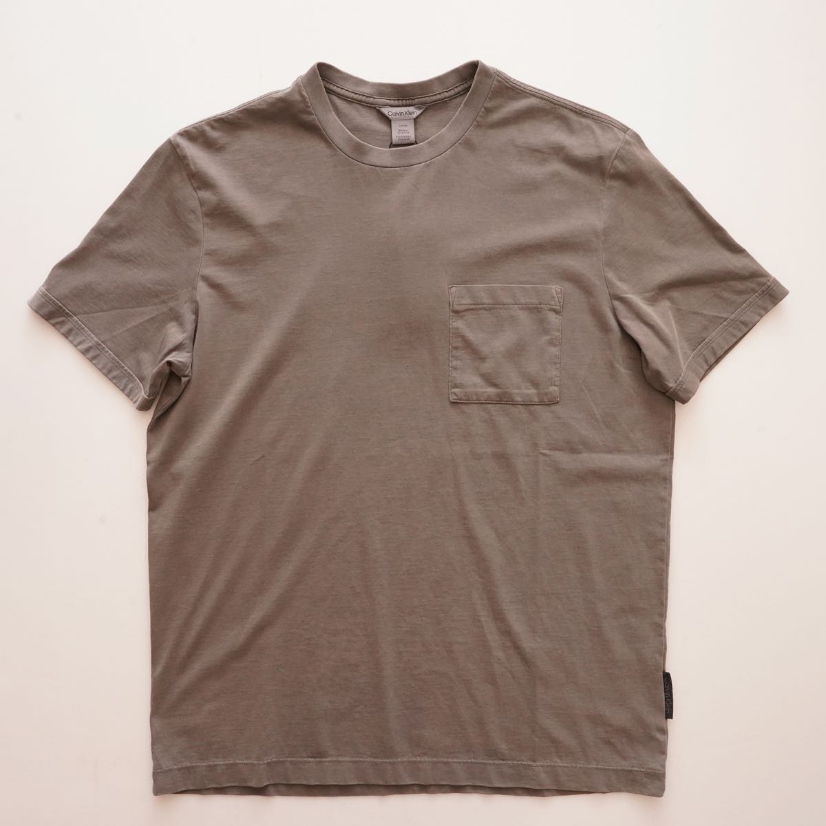 CK カルバンクライン ガーメントダイ チャコールグレー ポケットTシャツ CALVIN KLEIN GARMENT-DYE CHARCOAL-GRAY POCKET TEE MENS