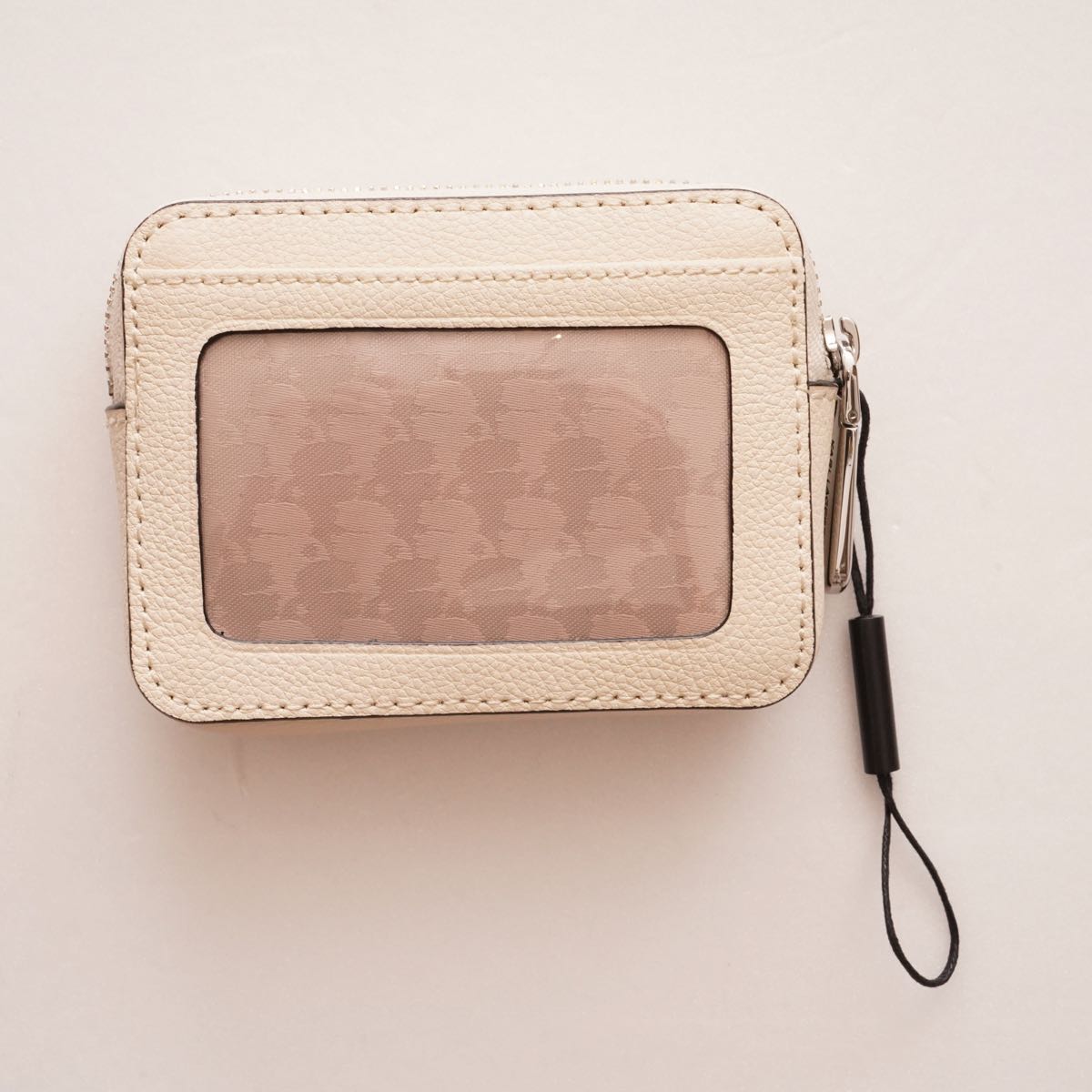 KARL LAGERFELD PARIS カールラガーフェルドパリス クリーム マチあり カードケース CREAM LEATHER CARD CASE