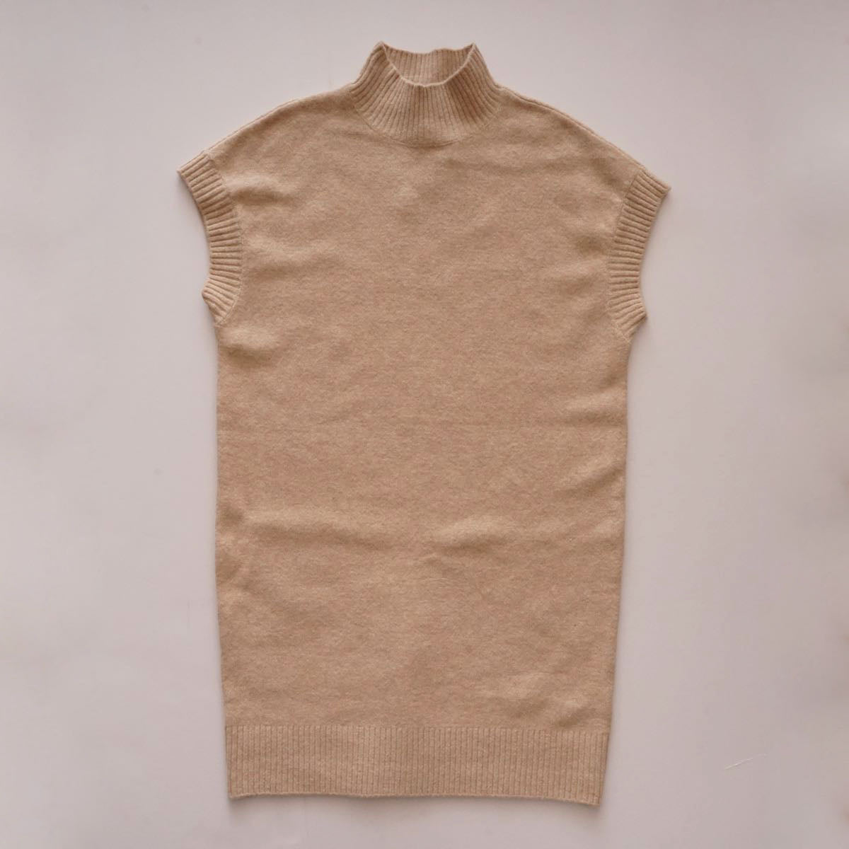 DKNY ダナキャランニューヨーク ベージュ ハイネックニットワンピース BEIGE HIGH-NECK KNIT DRESS WOMEN