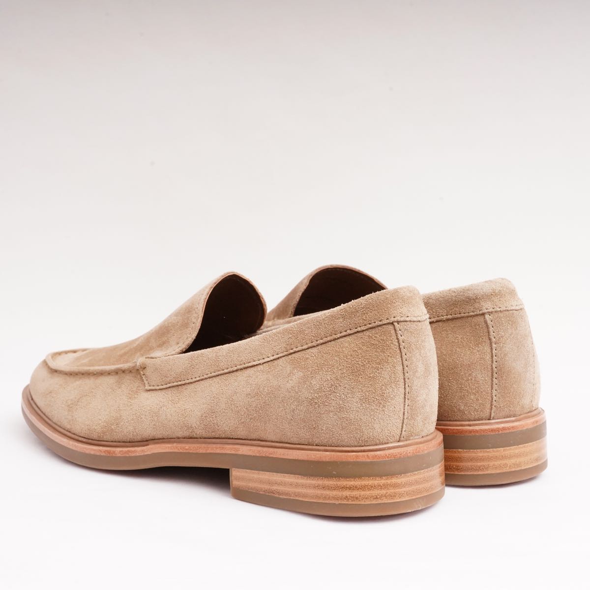 ビンス ヴィンス ベージュ スウェード エプロントゥ ローファー VINCE BEIGE SUEDE APRON TOE LOAFERS MENS