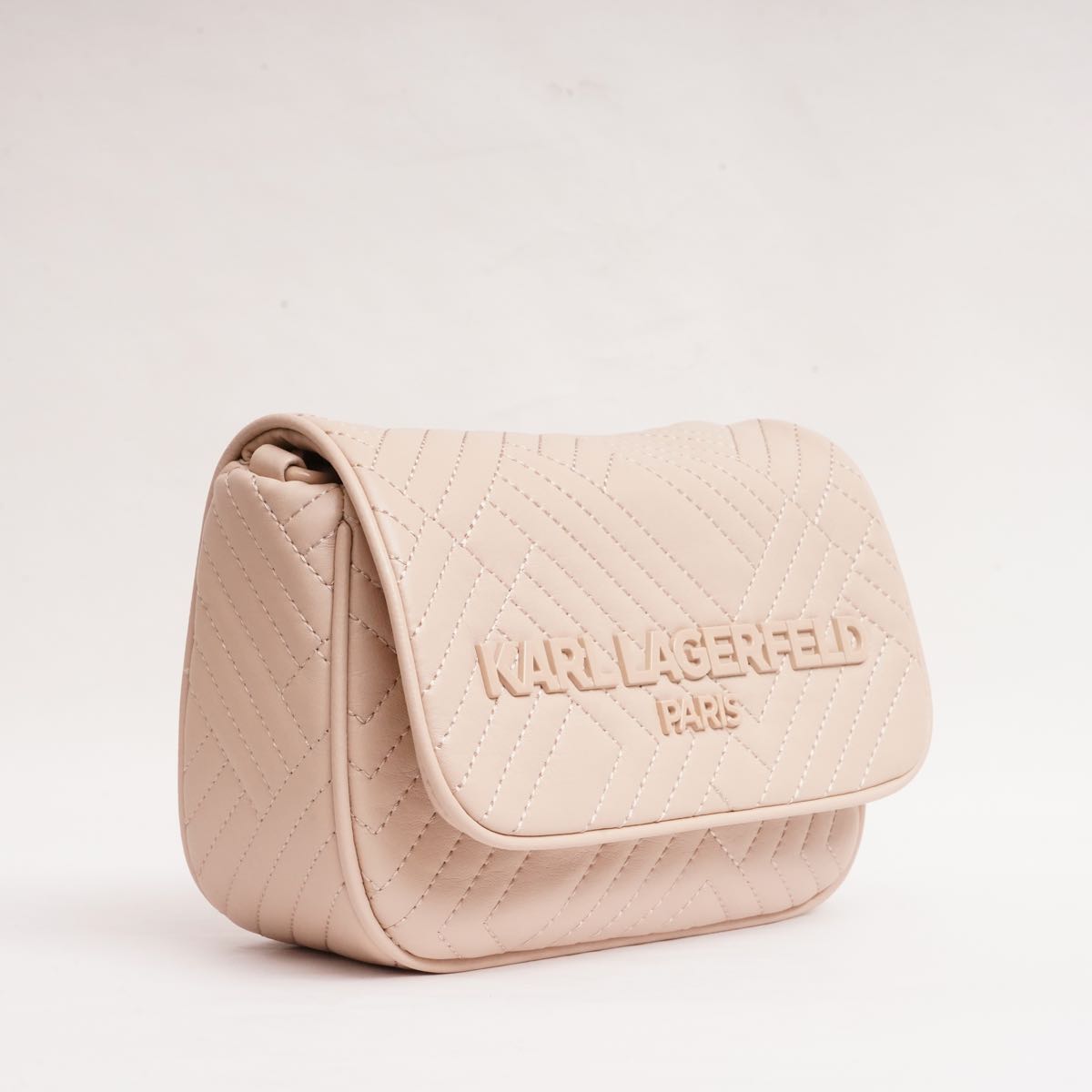 KARL LAGERFELD PARIS カールラガーフェルド ピンクベージュ PVレザー キルティング ミニショルダーバッグ PINK BEIGE QUILTING MINI SHOULDER BAG