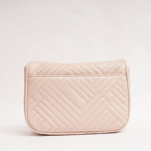 KARL LAGERFELD PARIS カールラガーフェルド ピンクベージュ PVレザー キルティング ミニショルダーバッグ PINK BEIGE QUILTING MINI SHOULDER BAG