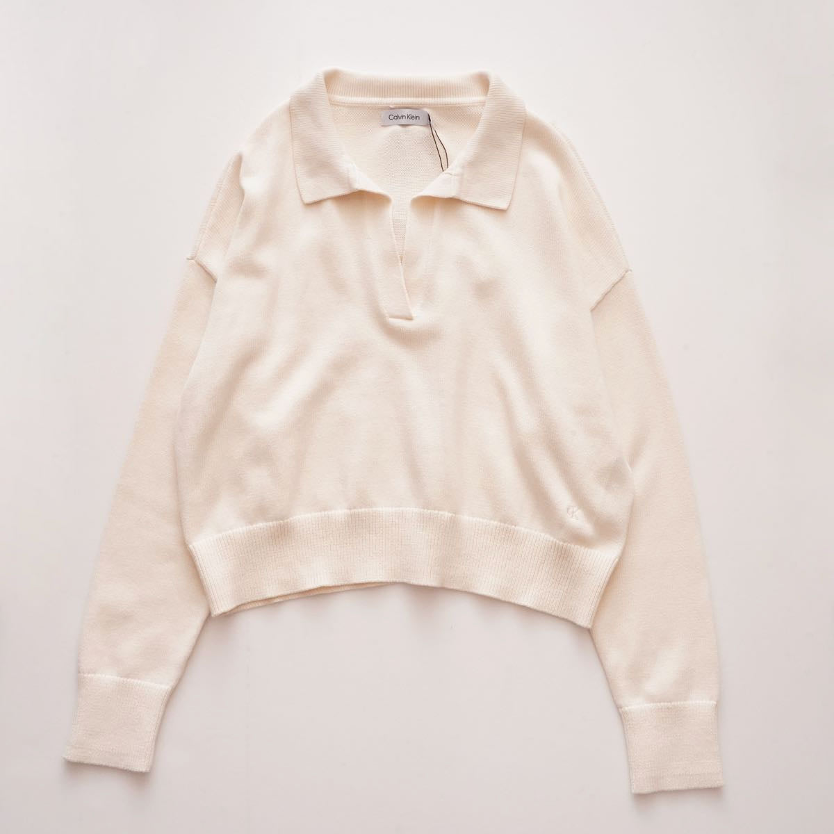 CK カルバンクライン オフホワイト 長袖 ショート丈 ドロップショルダー ポロニット CALVIN KLEIN OFF-WHITE LONG-SLEEVE SHORT POLO SWEATER WOMENS