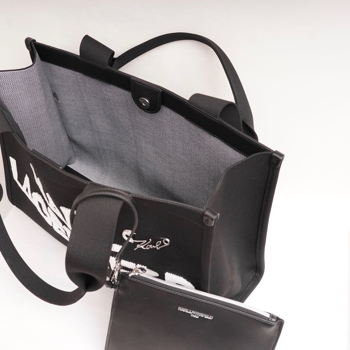 KARL LAGERFELD PARIS カールラガーフェルド ブラック ポーチ付き ロゴトートバッグ BLACK LOGO TOTE BAG WITH POUCH