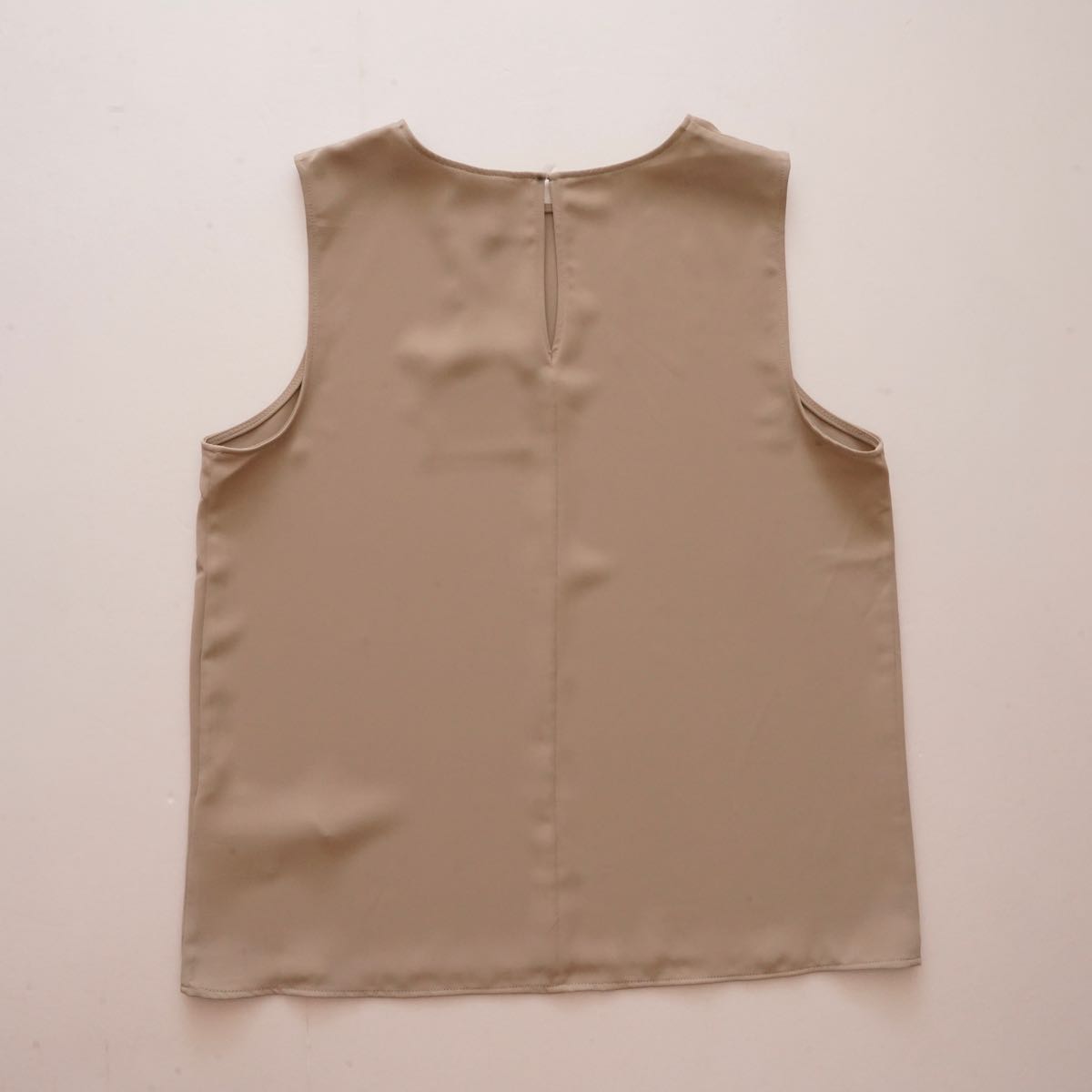 CK カルバンクライン カーキベージュ ポリタンクトップ ノースリーブトップ CALVIN KLEIN KHAKI BEIGE TANK TOP SLEEVELESS TOP WOMENS