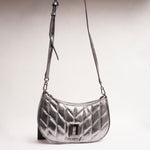 画像をギャラリービューアに読み込む, KARL LAGERFELD PARIS カールラガーフェルド シルバー スパンコールレザー ショルダー バッグ SILVER LEATHER SHOULDER BAG
