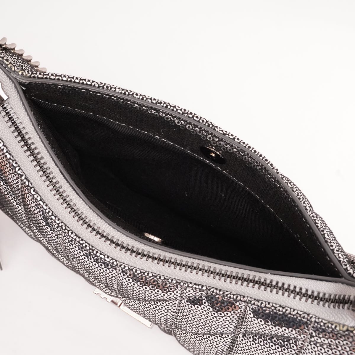 KARL LAGERFELD PARIS カールラガーフェルド シルバー スパンコールレザー ショルダー バッグ SILVER LEATHER SHOULDER BAG