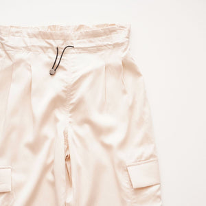 DKNY ダナキャランニューヨーク ライトベージュ イージーカーゴパンツ LIGHT BEIGE EASY CARGO PANTS WOMEN