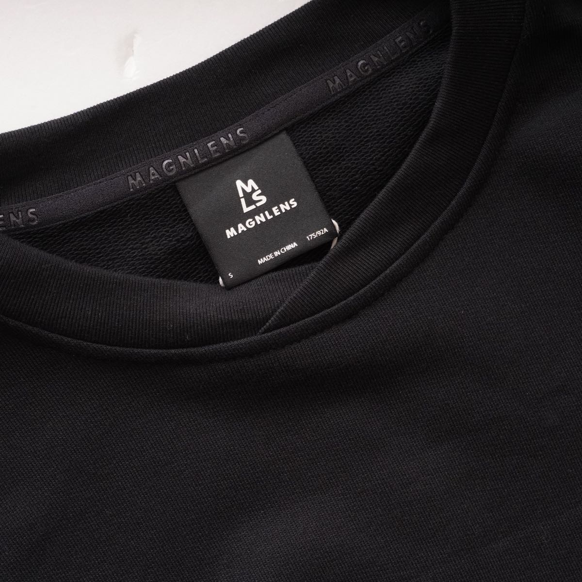MAGNLENS マグレンズ ブラック ポケット付き ブラックプリントスウェット BLACK POCKET BLACK PRINT SWEAT SHIRT MEN