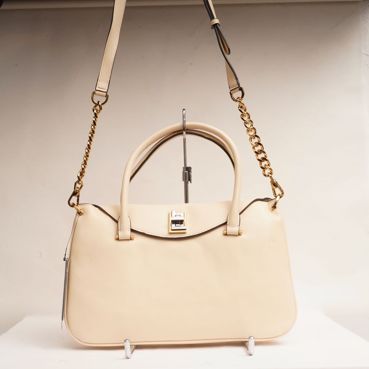 KARL LAGERFELD PARIS カールラガーフェルド L クリーム レザー ハンドバッグ＆ショルダーバッグ CREAM LEATHER HAND BAG & SHOULDER BAG ラージ