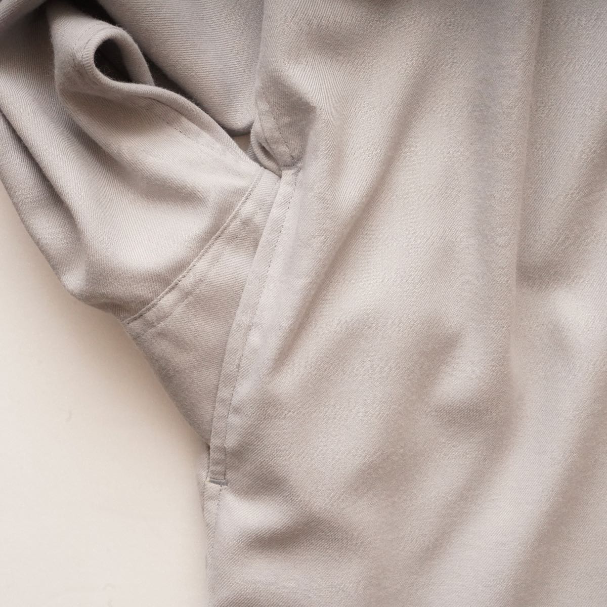 アドラーブル ウール混 ライトグレー シャツワンピース ロング ADOLUVLE ORIGINAL WOOL-MIX LIGHT-GRAY SHIRT-DRESS LONG DRESS