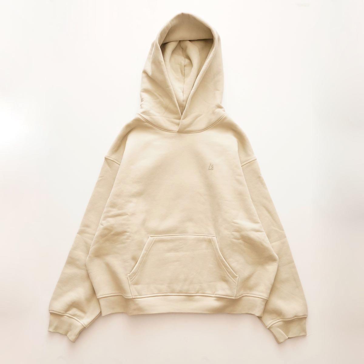 MAGNLENS マグレンズ アビーストーンカラー ロゴワンポイント フーディ ABBEY STONE LOGO HOODIE WOMEN