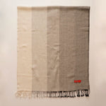 画像をギャラリービューアに読み込む, アドラーブル グレー グラデーション アルパカストール 『FADE』 ADOLUVLE GRAY GRADATION ALPACA 100% SHAWL
