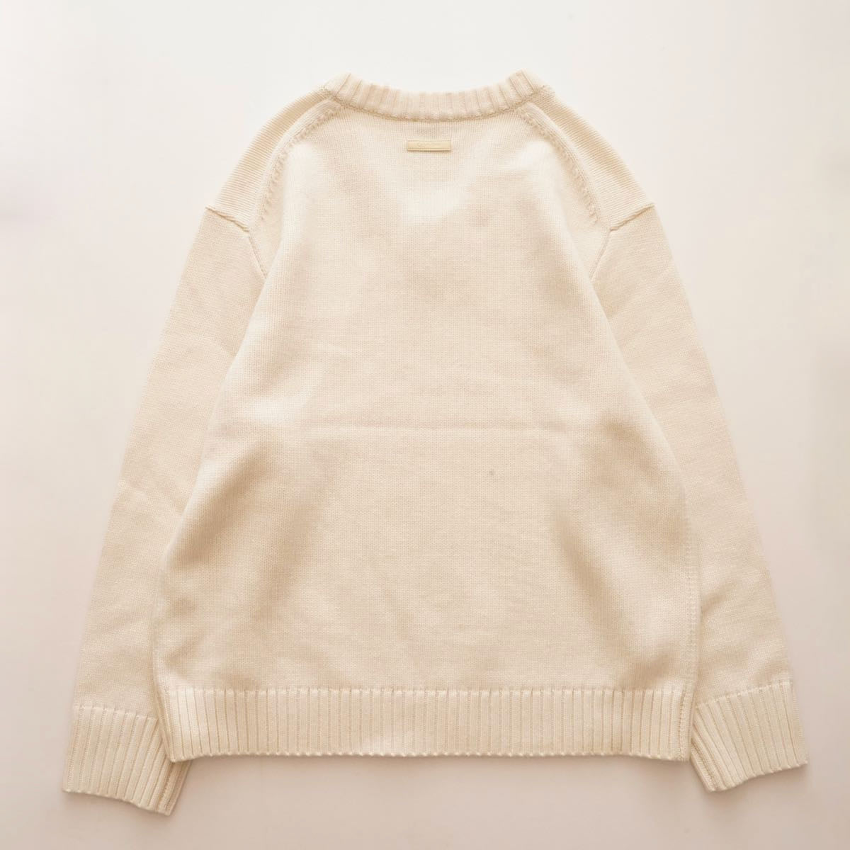 CK calvin klein カルバンクライン オフホワイト Vネックニット 