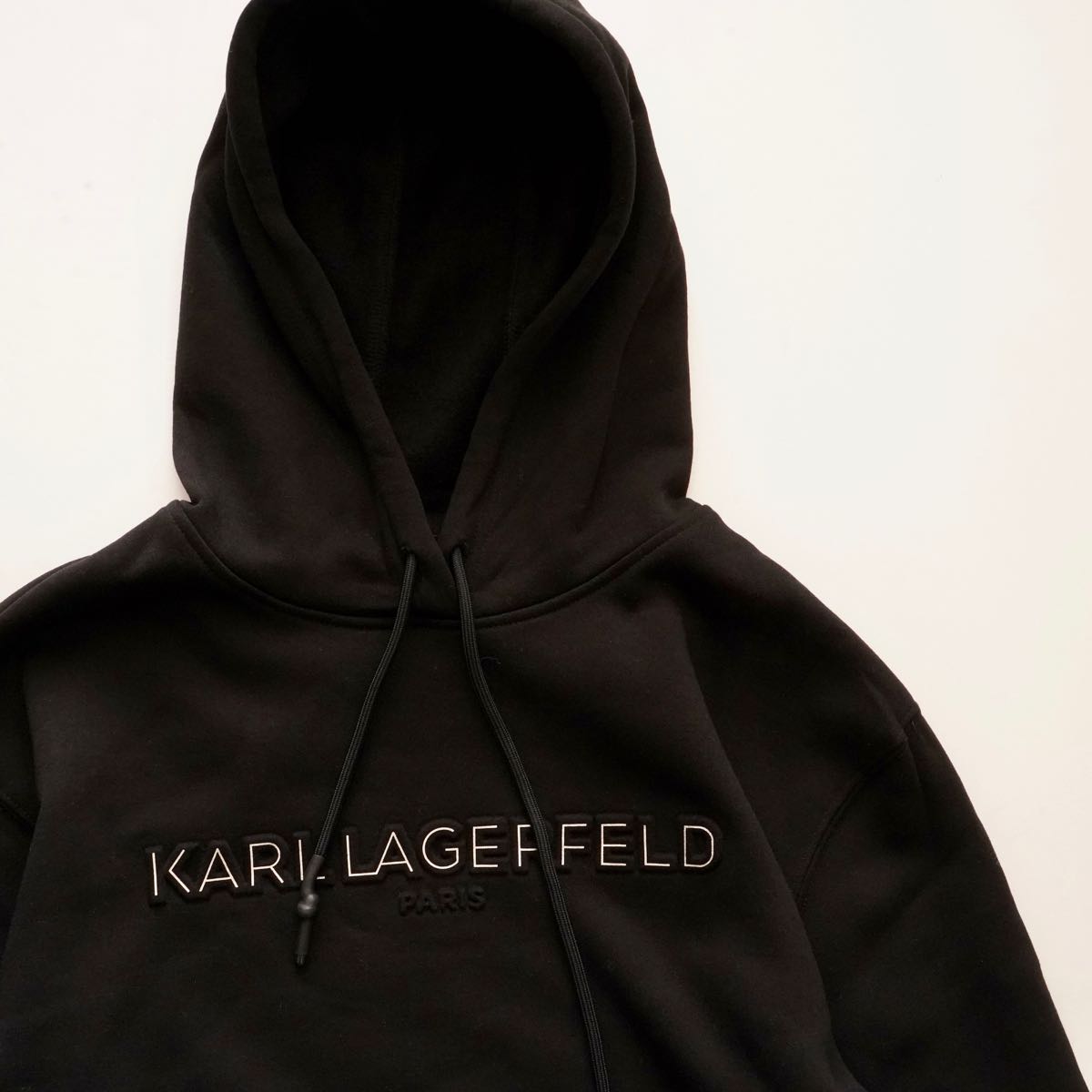 KARL LAGERFELD PARIS カールラガーフェルド パリ ブラック ロゴ 