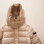 画像をギャラリービューアに読み込む, KARL LAGERFELD PARIS カールラガーフェルド ベージュ ロングダウンパファーコート BEIGE LONG DOWN PUFFER COAT WOMEN
