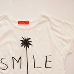 画像をギャラリービューアに読み込む, アドラーブル オリジナル オフホワイト『SMILE（スマイル）』クロップド Tシャツ ADOLUVLE ORIGINAL OFF WHITE CROPPED TEE
