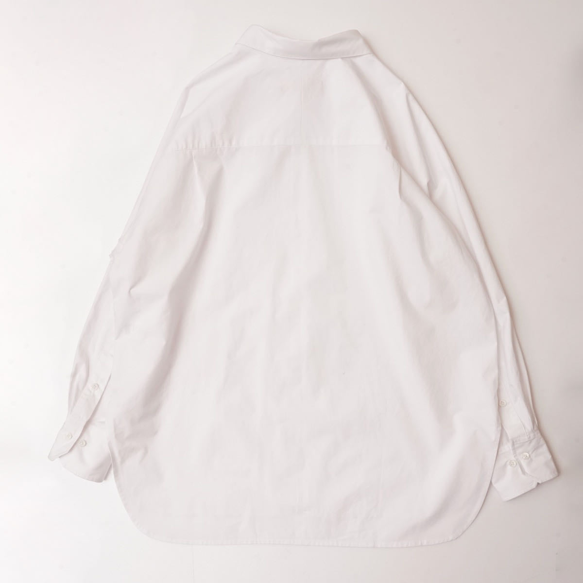 アドラーブル ホワイト スプリットラグランスリーブ ビッグシルエット シャツ ADOLUVLE ORIGINAL WHITE SPLIT RAGLAN SLEEVE BIG SHIRT LONG SLEEVE