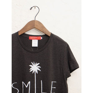 アドラーブル チャコールグレー 『SMILE』Tシャツ ADOLUVLE CHARCOAL GRAY TEE